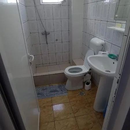 Adonis Hostel Costinești