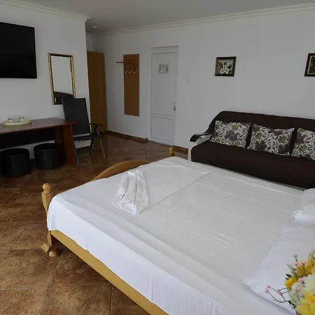 Hostel Adonis Costinești