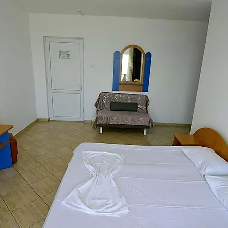 Hostel Adonis