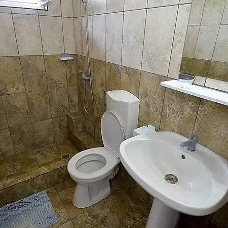 Adonis Hostel