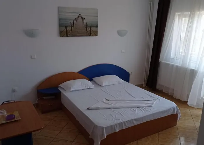 Hostel Adonis Costinesti